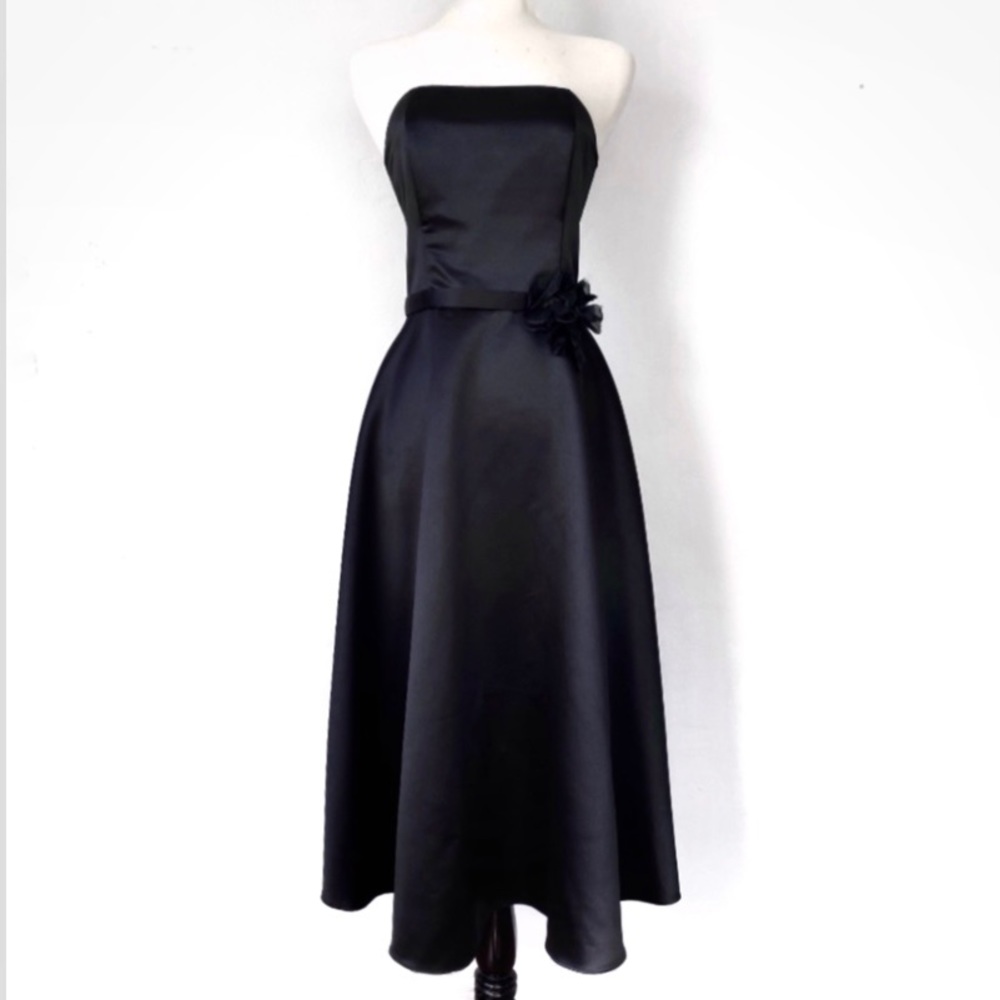 SOLD. Scott McClintock Formal Satin Strapless Gown